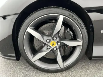 FERRARI Ferrari Portofino M AT JBL RFK PDC SHZ uvm