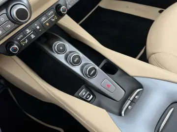 FERRARI Ferrari Portofino M AT JBL RFK PDC SHZ uvm