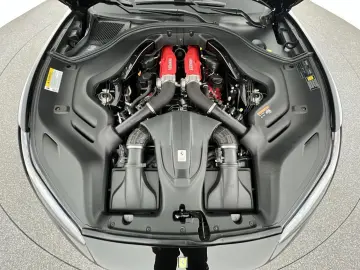 FERRARI Ferrari Portofino M AT JBL RFK PDC SHZ uvm