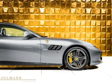 FERRARI Ferrari GTC4Lusso   CARBON   JBL   LIFT   PANO