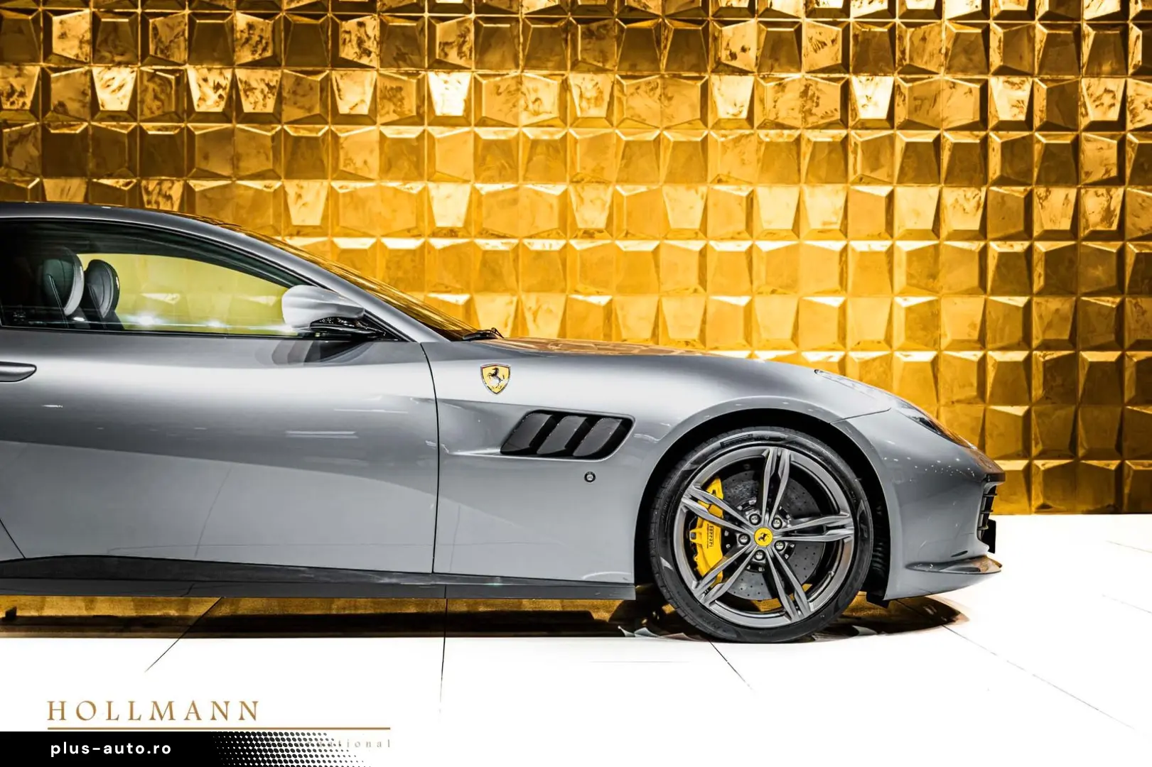 FERRARI Ferrari GTC4Lusso   CARBON   JBL   LIFT   PANO