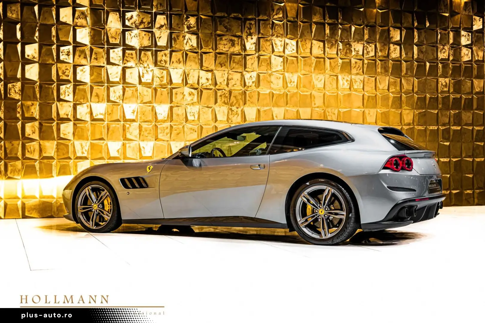 FERRARI Ferrari GTC4Lusso   CARBON   JBL   LIFT   PANO