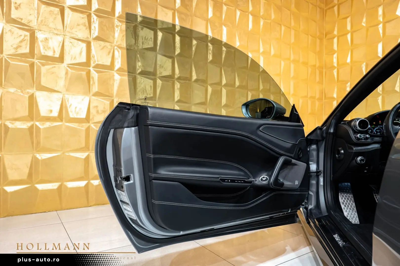 FERRARI Ferrari GTC4Lusso   CARBON   JBL   LIFT   PANO