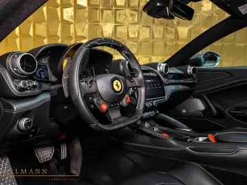 FERRARI Ferrari GTC4Lusso   CARBON   JBL   LIFT   PANO