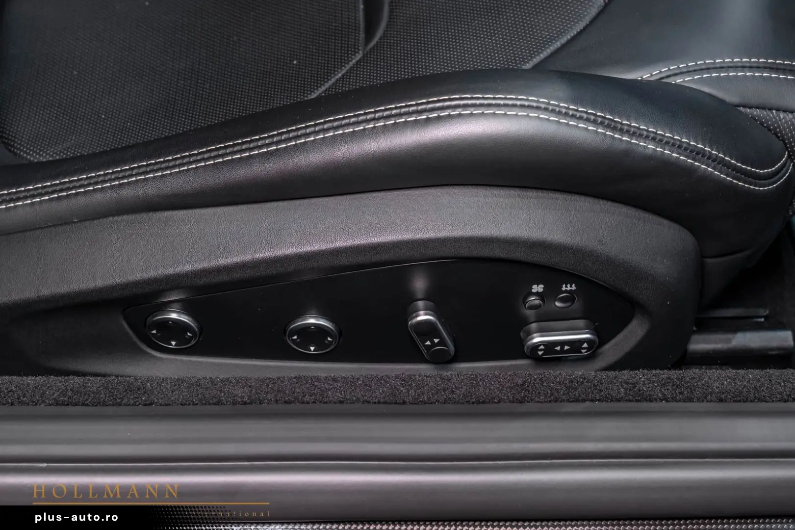 FERRARI Ferrari GTC4Lusso   CARBON   JBL   LIFT   PANO