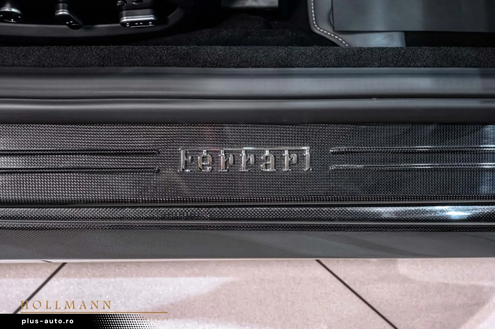 FERRARI Ferrari GTC4Lusso   CARBON   JBL   LIFT   PANO