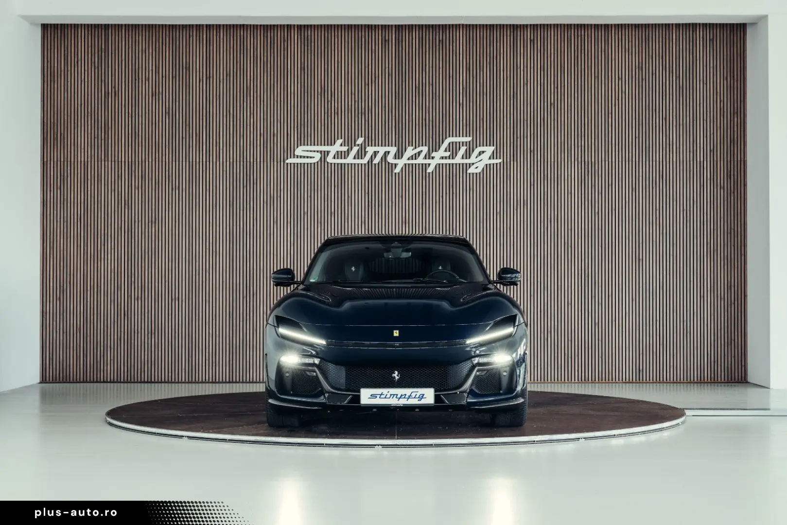 FERRARI Purosangue  Blu Pozzi  Carbon  MwSt.