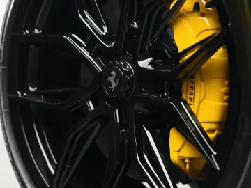 FERRARI Purosangue FullGreenCarbon NOVITEC Massage PPF