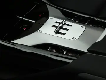 FERRARI Purosangue FullGreenCarbon NOVITEC Massage PPF