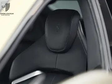 FERRARI Purosangue FullGreenCarbon NOVITEC Massage PPF