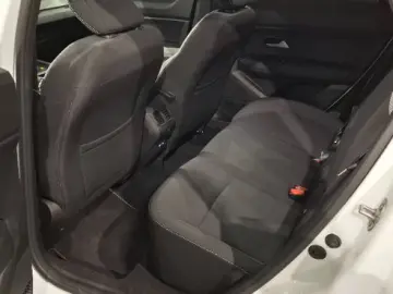 DACIA BIGSTER 1.8 Hybrid 155 Journey