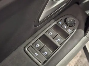 DACIA BIGSTER 1.8 Hybrid 155 Journey