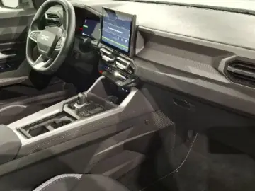 DACIA BIGSTER 1.8 Hybrid 155 Journey