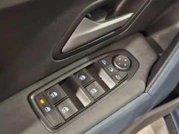 DACIA BIGSTER 1.8 Hybrid 155 Expression