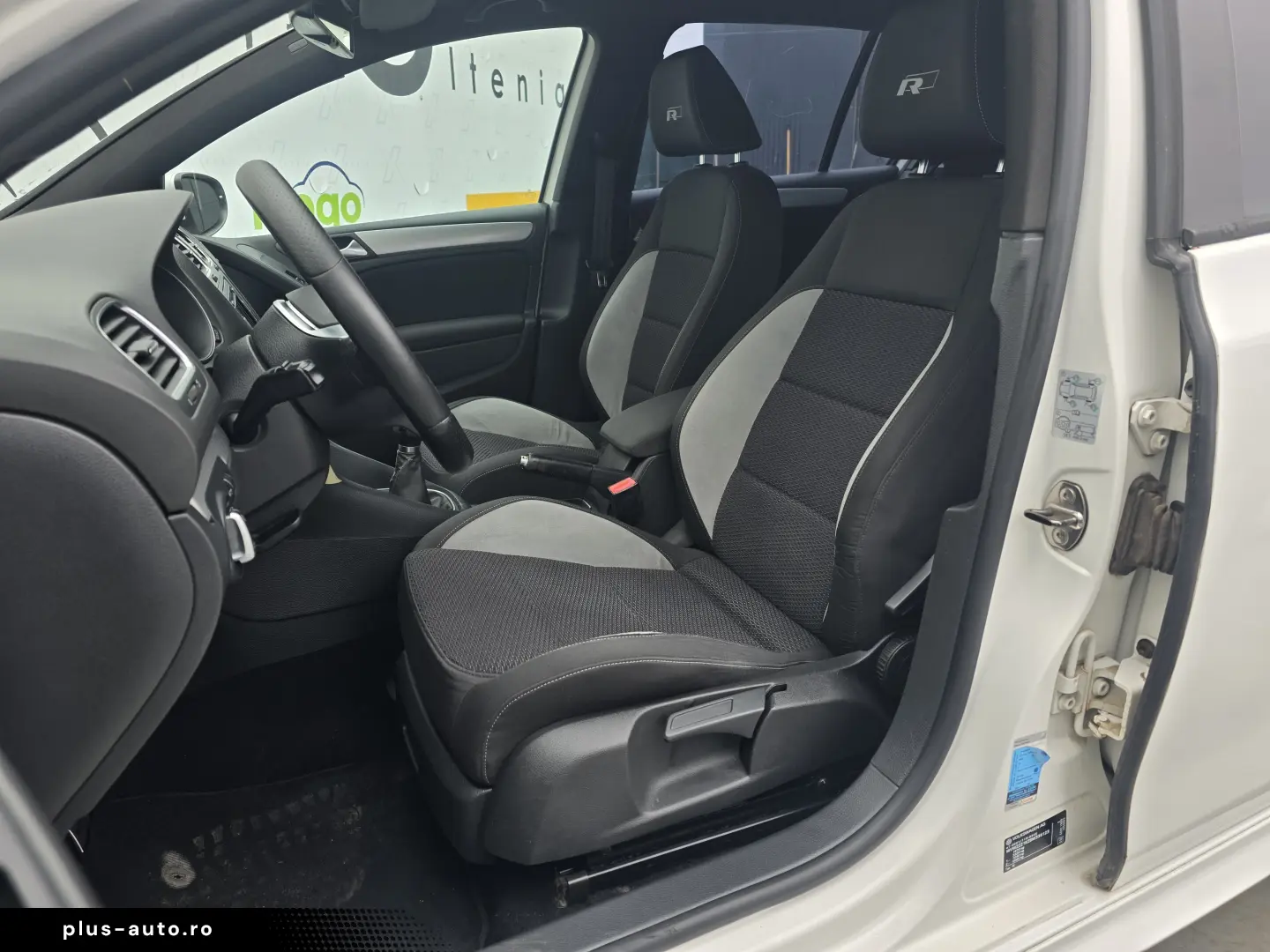 Volkswagen Golf R-Line 1.6 TDI DPF Comfortline