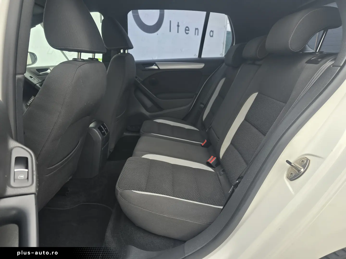 Volkswagen Golf R-Line 1.6 TDI DPF Comfortline