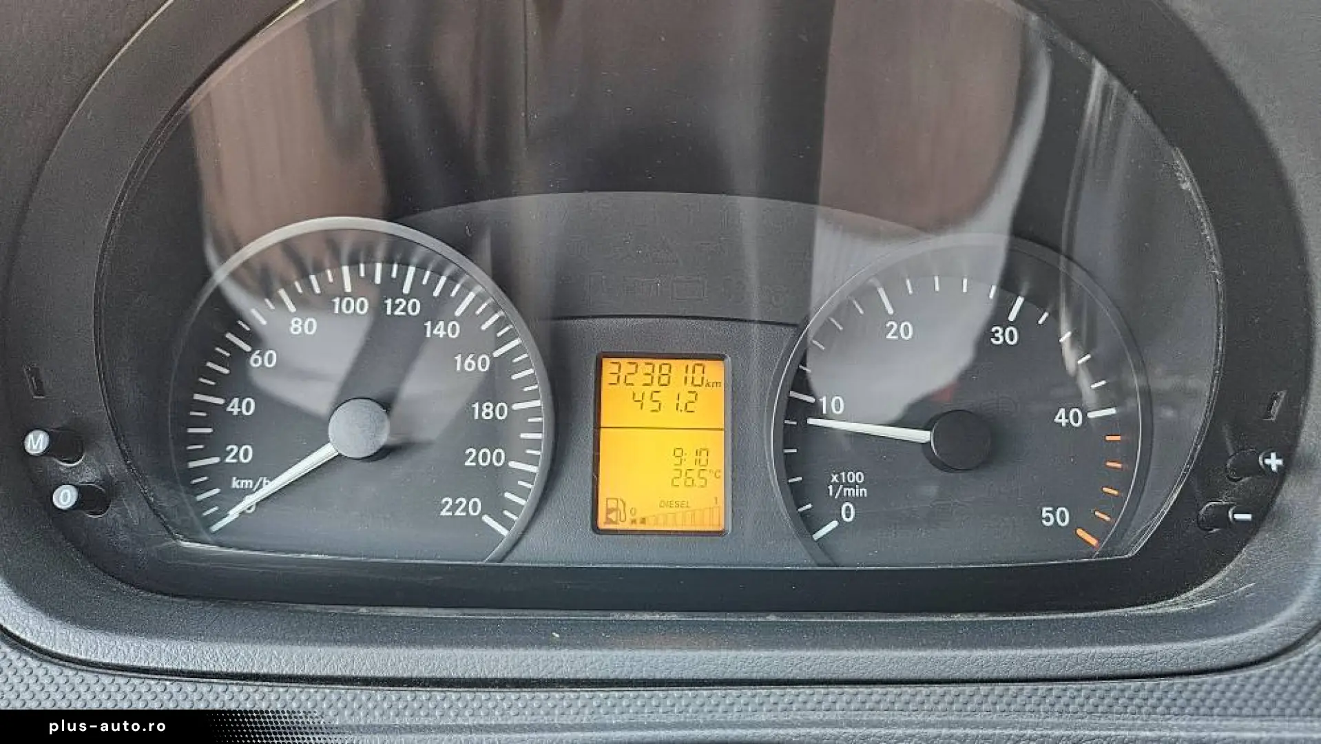 MERCEDES-BENZ VITO 2013