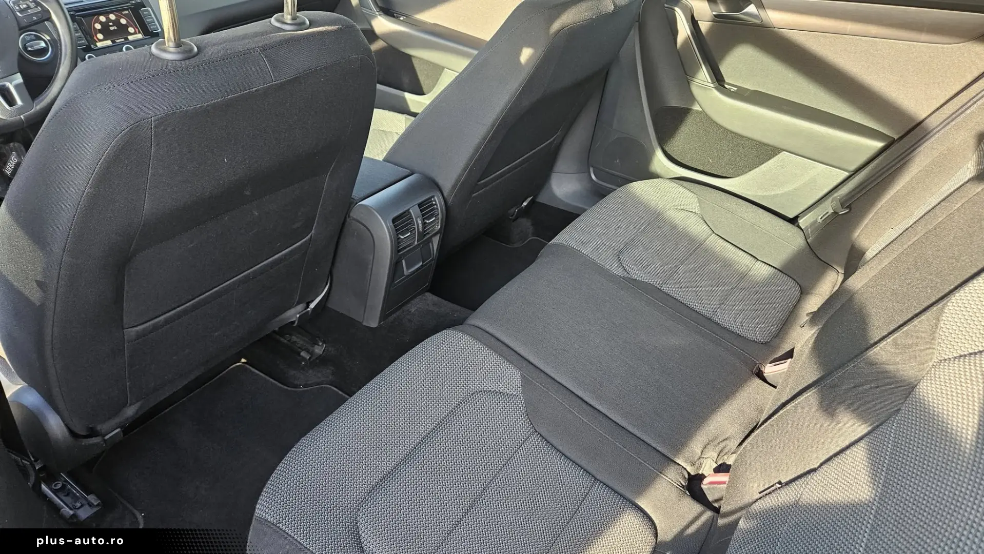 VOLKSWAGEN PASSAT 2.0 TDI 2011