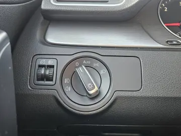 VOLKSWAGEN PASSAT 2.0 TDI 2011