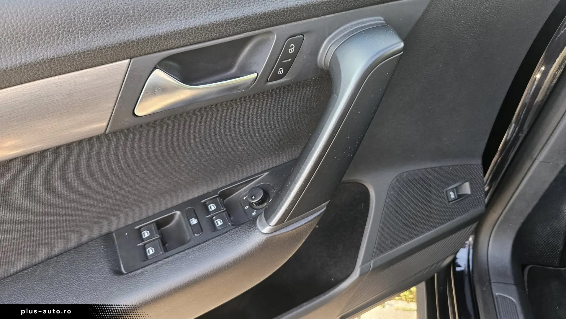 VOLKSWAGEN PASSAT 2.0 TDI 2011