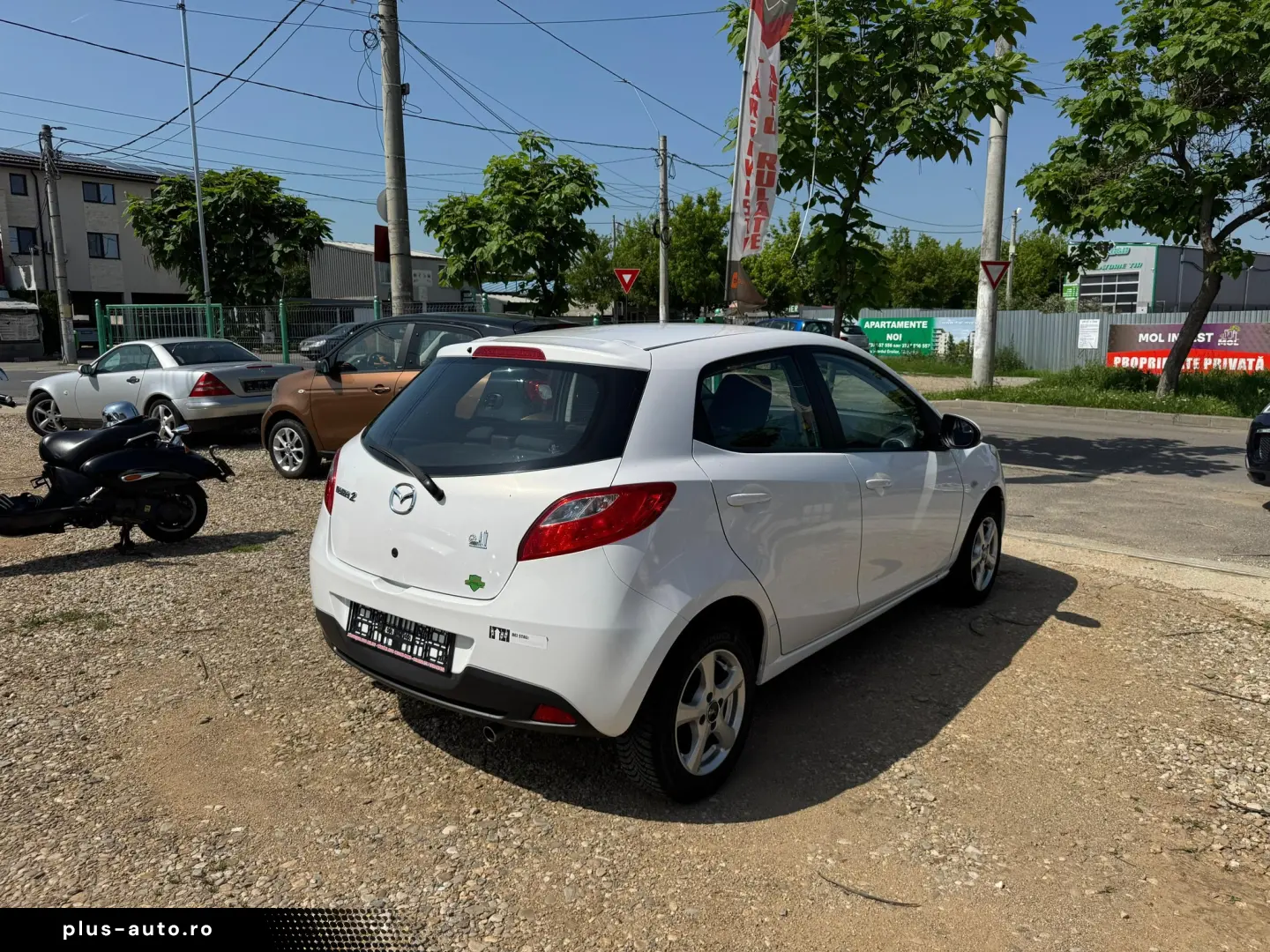 MAZDA 2 1.3 BENZINA 2009