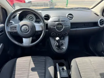 MAZDA 2 1.3 BENZINA 2009