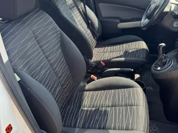 MAZDA 2 1.3 BENZINA 2009