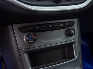 Opel Astra Tourer Senzori Start-Stop Bluetooth - Finanțare R