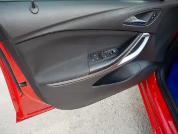 Opel Astra Tourer Senzori Start-Stop Bluetooth - Finanțare R