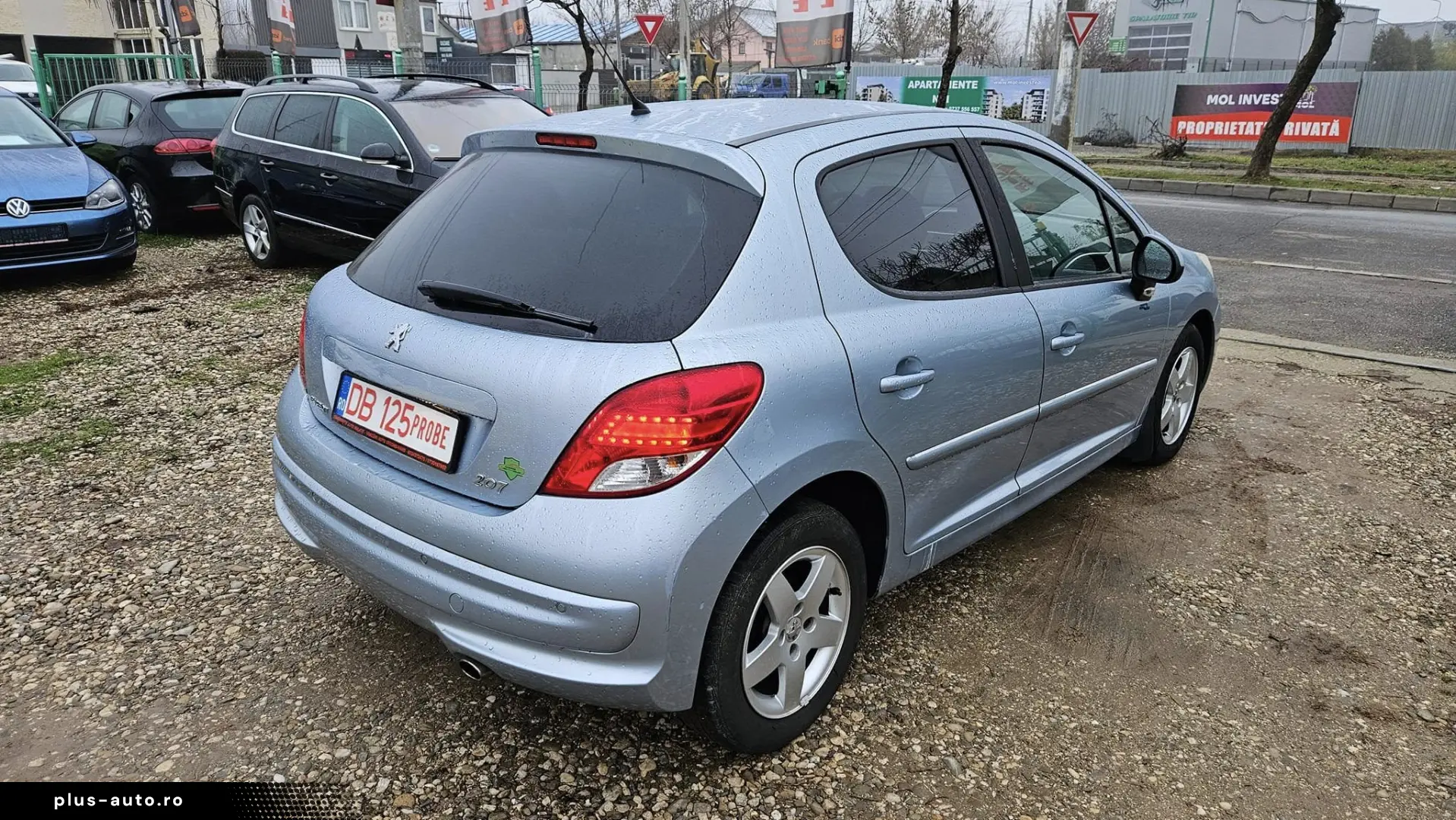 PEUGEOT 207 2011