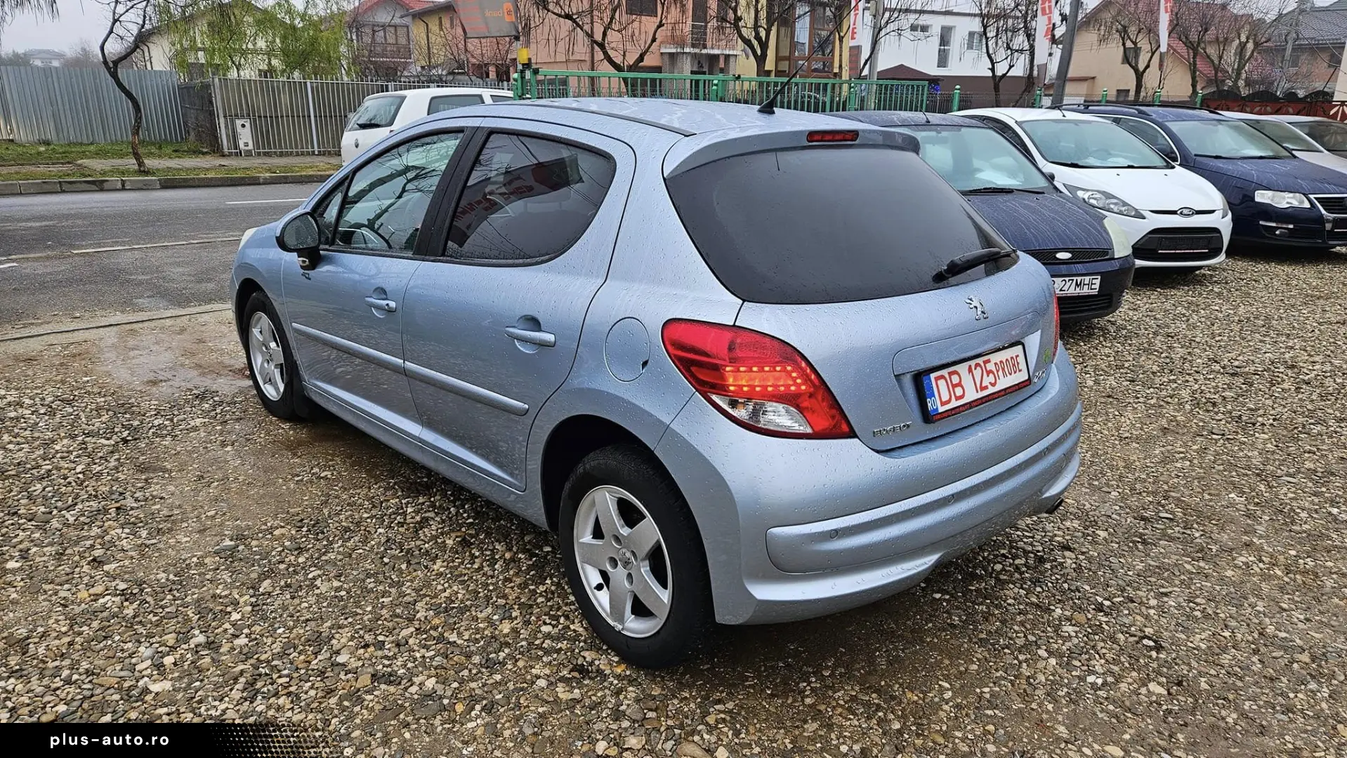 PEUGEOT 207 2011