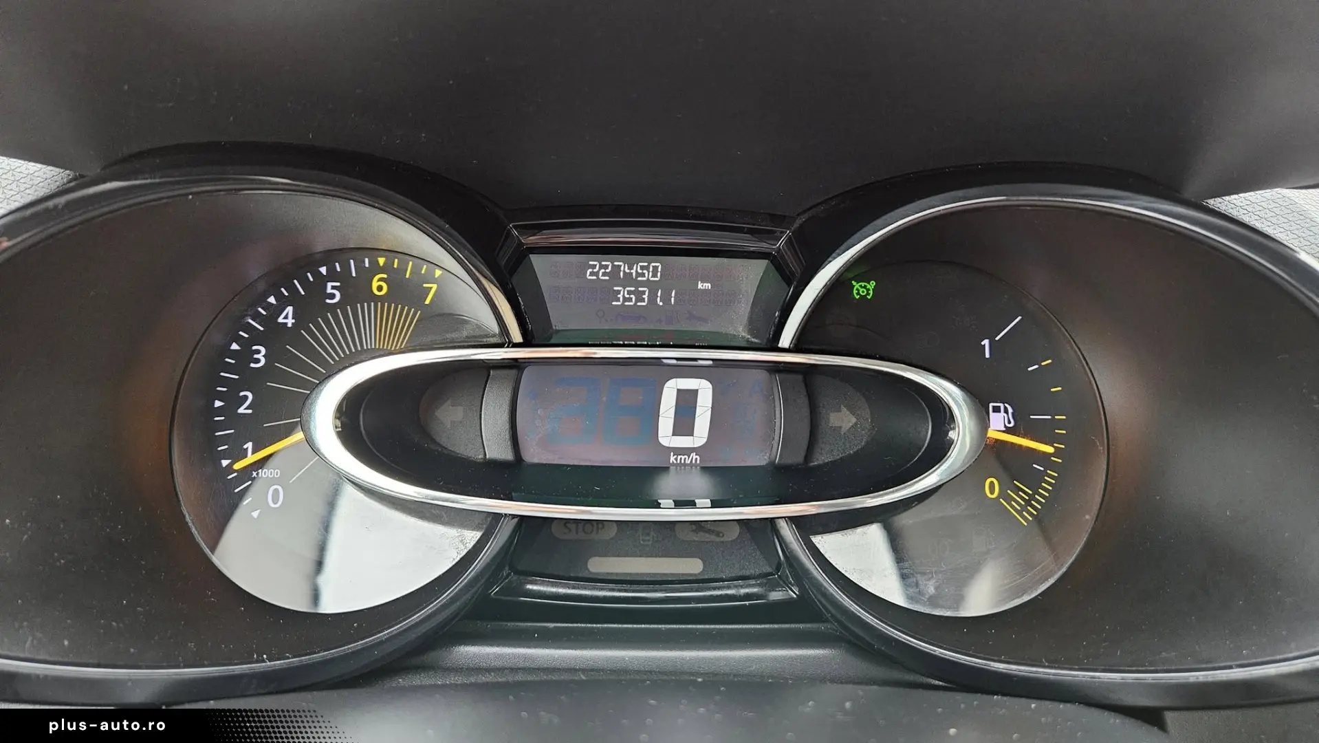 RENAULT CLIO 0.9 TCE 2013