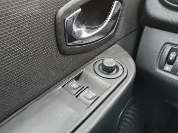 RENAULT CLIO 0.9 TCE 2013