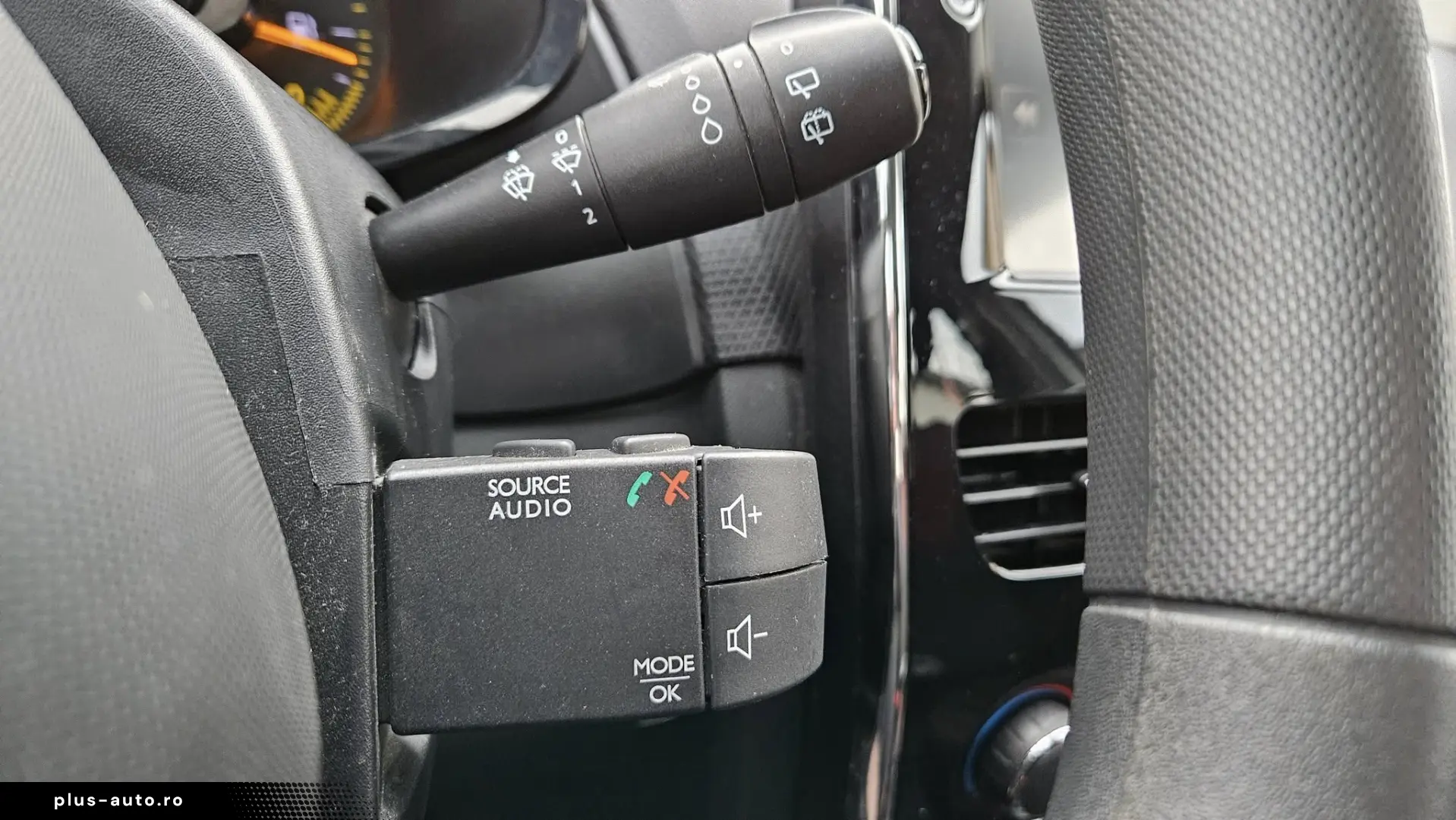 RENAULT CLIO 0.9 TCE 2013