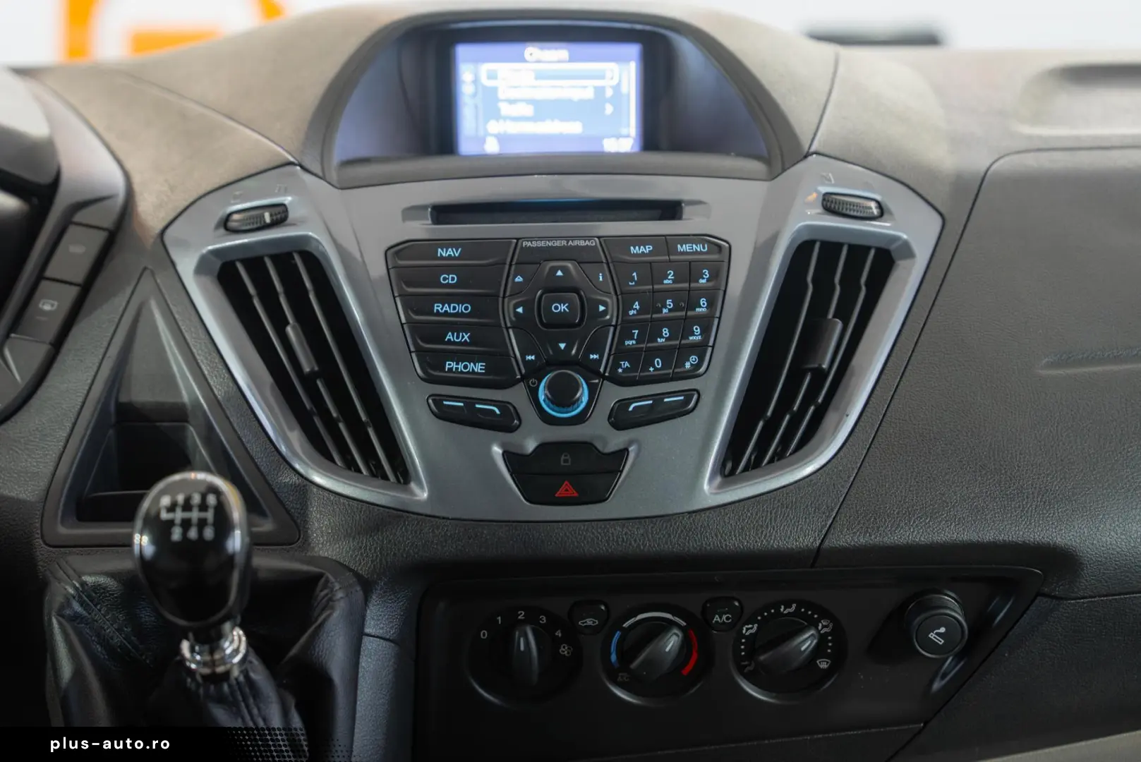 Ford Tourneo Custom 2.2L Duratorq-TDCi