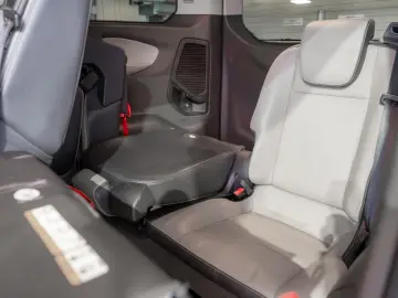 Ford Tourneo Custom 2.2L Duratorq-TDCi