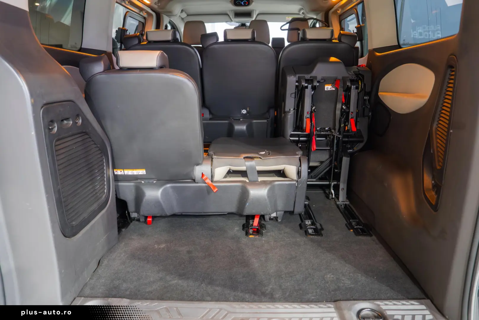 Ford Tourneo Custom 2.2L Duratorq-TDCi