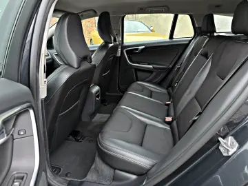 Volvo V60 2.0 D3 Momentum