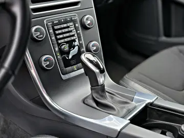 Volvo V60 2.0 D3 Momentum