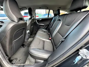 Volvo V60 2.0 D3 Momentum