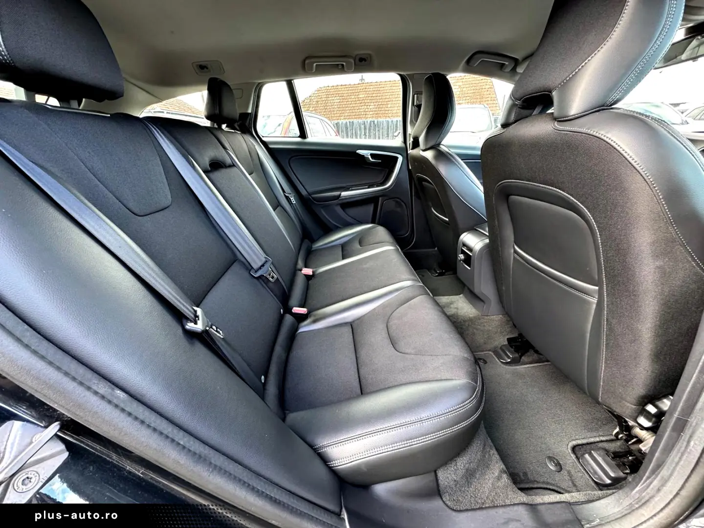 Volvo V60 2.0 D3 Momentum