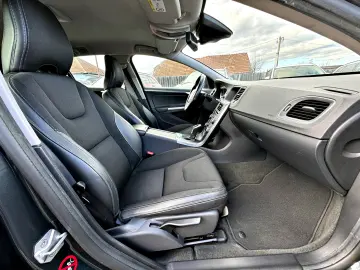 Volvo V60 2.0 D3 Momentum