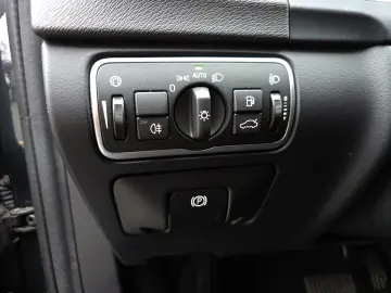 Volvo V60 2.0 D3 Momentum