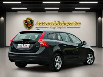 Volvo V60 2.0 D3 Momentum
