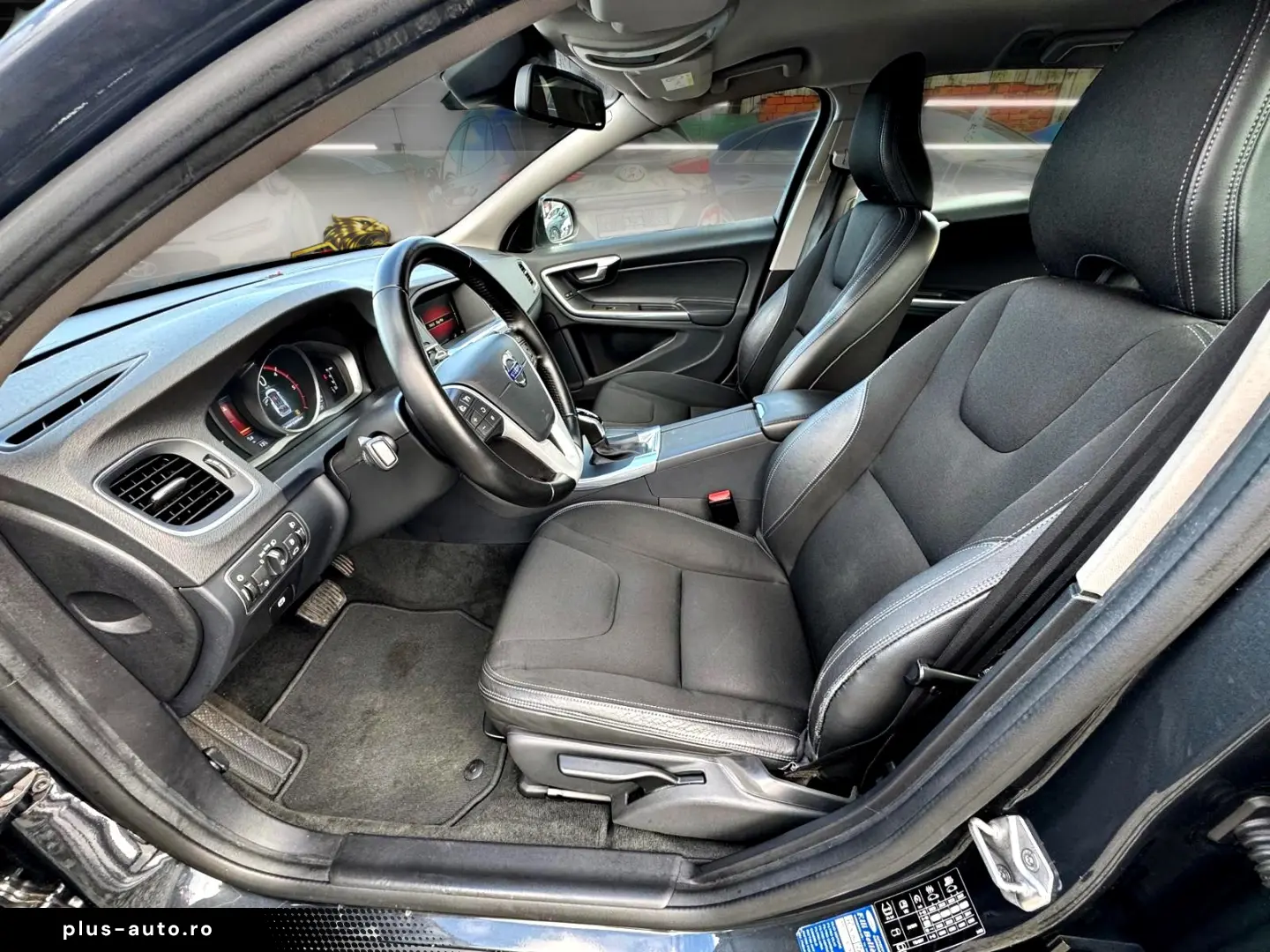 Volvo V60 2.0 D3 Momentum