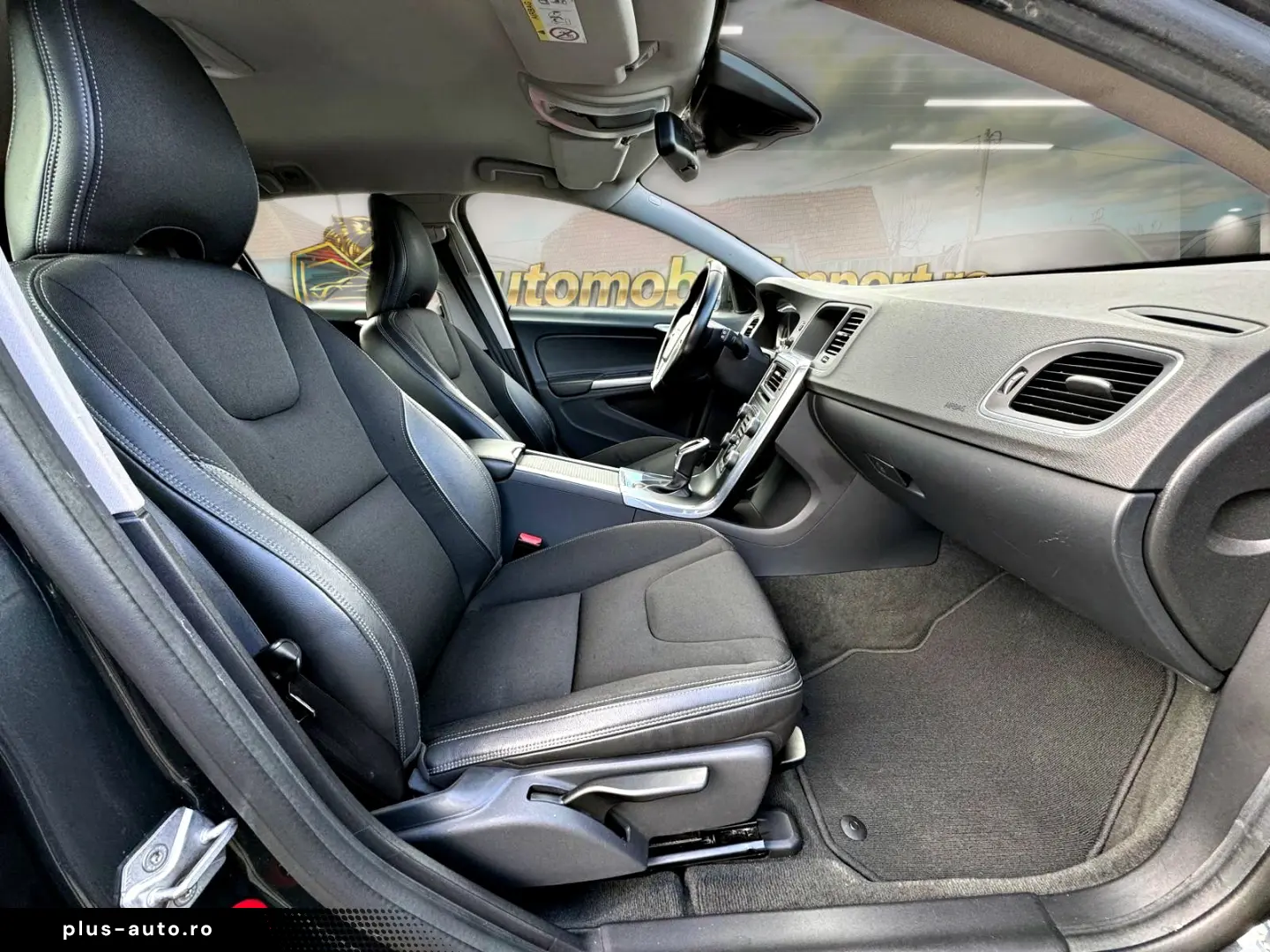 Volvo V60 2.0 D3 Momentum