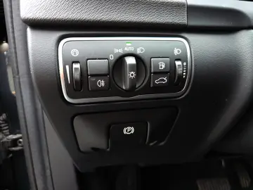 Volvo V60 2.0 D3 Momentum