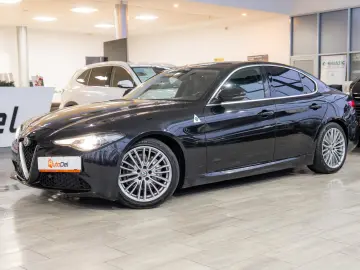 Alfa Romeo Giulia 2.2 JTDM RWD Super