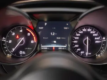 Alfa Romeo Giulia 2.2 JTDM RWD Super