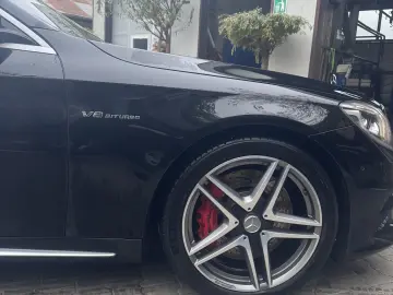 Mercedes-Benz S 63 AMG